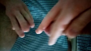 Me masturber devant un mirori