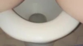 Dirty morning PEE pussy close-up FART