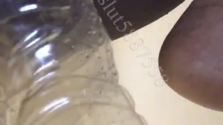 Peeing out of sexy pussy (Subscribe)