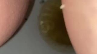 I held this pee for 2 hours playing my PS4 and you can watch it in 4K 