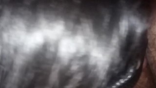 Impresionante mamada hace que termine en su boca y traga el semen