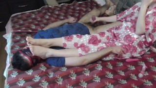 Фемдом дрочка. Ее ступни на моем лице