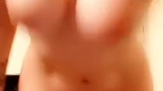 Big titty bounce dance 