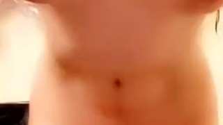 Big titty bounce dance 