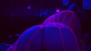 Big ass bbw working on ass shaking 