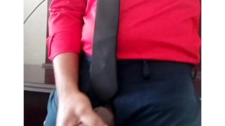 GUY MOANING AND CUMMING WHILE JERKING OFF WITH DIRTY TALK 