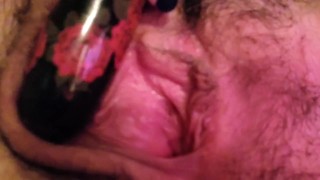 Close up pussy/vibrator action 