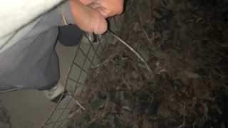 Orinado en publico 
