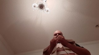 Folding a load of towels, the right way! Wholesome porn for the ladies