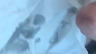 Public cum shot