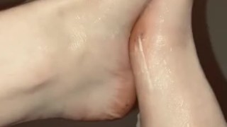 CUM ALL OVER MY FEET