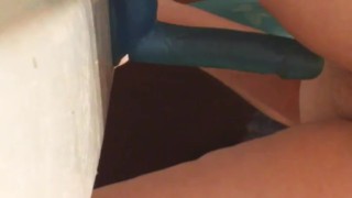 Sadling the bath tub edge edging myself