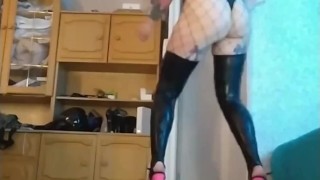 Amazing fit body ass twerking by Goddess Katrix