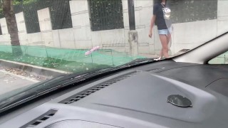 Desconocido toma el control de mi juguete en publico
