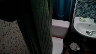 Артем дрочит член дрочит ногами в ванной лижет ноги self suck autofellatio self footjob self suck