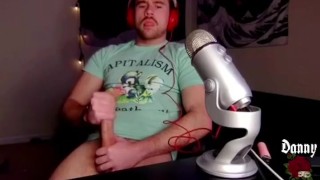 Tiktok Hottie Cums on Himself