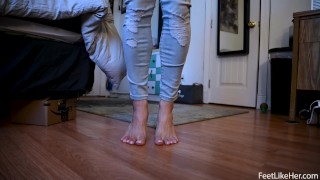 Sexy Girly Feet Long Bare Toenails