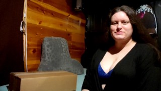 15 inch Dark Rider Dildo unboxing/reaction