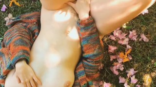 Sweet smelling finger & flowers