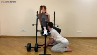 Pussy Worship in Yoga Pants by Pigtailed Stepsister Kira and Her Subby Stepbrother