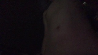 深夜に近所を全裸露出で歩く。新聞配達のバイクに隠れてるのがほぼバレてしまう(GET CAUGHT)　マイクが雨に濡れてノイズ多数　0202　雨　気温9度