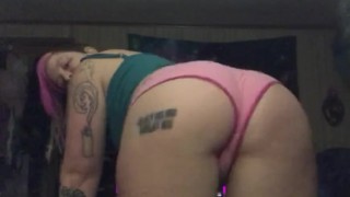 Twerking in my pink panties 