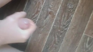 Quick camshot on the floor