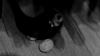 Ti schiaccio le noci