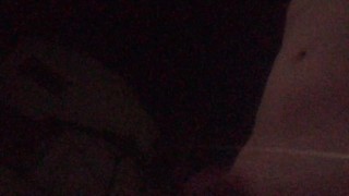 深夜に近所を全裸勃起で徘徊。撮影の難しさを感じるも、いつも通りの散歩はできた　野外露出散歩　0203　晴　気温2度