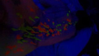 pEnnY pUpilS has Doggystyle fun with paint! 