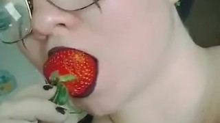 Sucking Juicy Berry