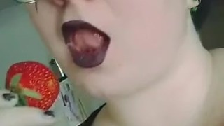 Sucking Juicy Berry