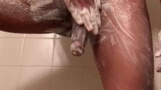 BIG DICK NEED A SHOWER 🧼 