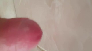 Gozando muito, delícia de gozada na punheta!