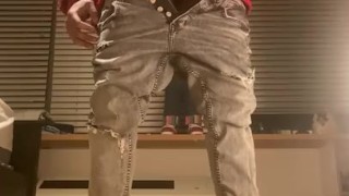 Squeeze it out with Da Red hot one