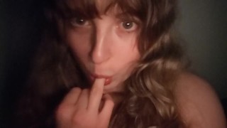 Adorable Slut Masturbates herself Before Bed ☝️