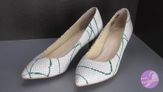 Shoe fetishism　　白いハイヒールにぶっかける