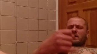 Celý den jsem se dráždil a pak jsem se udělal mel sem křeče ani jsem nestříkal jenom vytekl