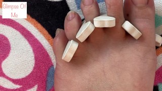 removing toenail polish close up toes - glimpseofme