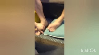 pixieservesHim cock worship while He games : battle with Valkyrie Queen on GOW