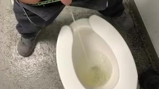 Peeing feels so good 