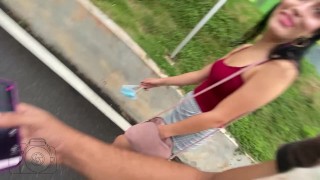 No la dejo ejercitarse tranquila, jajaja