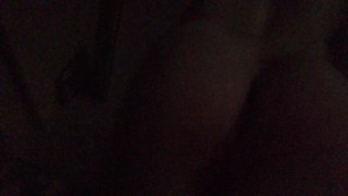 深夜に近所を全裸勃起で徘徊―新聞配達員が仕事をしているのが見えると、向こうからもわかるので足を踏み出しにくいです　野外露出散歩　0217　曇り　気温06度