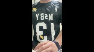 【Haikyuu cosplay】MSBY Atsumu Miya MASTURBATION + CUM