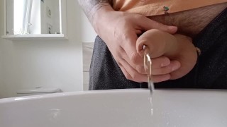 Soft cock long piss in sink
