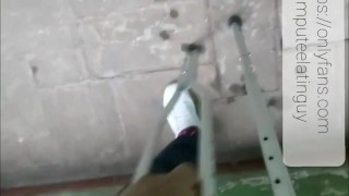 Amputee guy climbing stairs