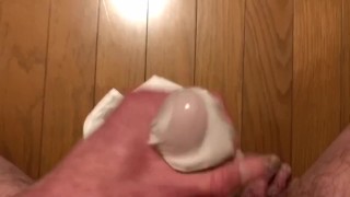 肌着に擦れて射精する前に失禁してしまう変態日本人の勃起チンポ【#36】