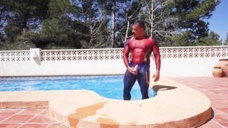 King Spandex on the prowl in public