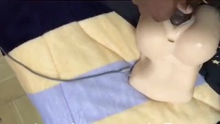 早上起来想起它 I thought about my toy when I woke in the morning 