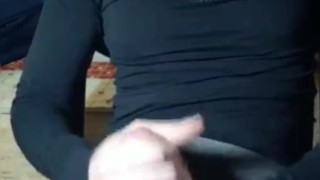 Squirting cum watching a delicious ass